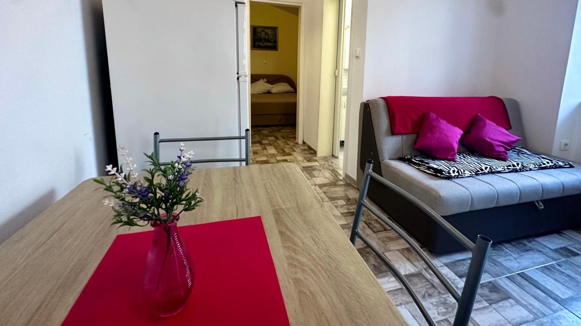Apartment Kastel *